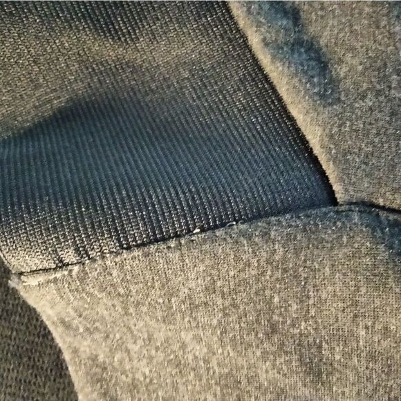 NWT: A pea in the pod woman's maternity wideband leggings. NWT: - Picture 6 of 8